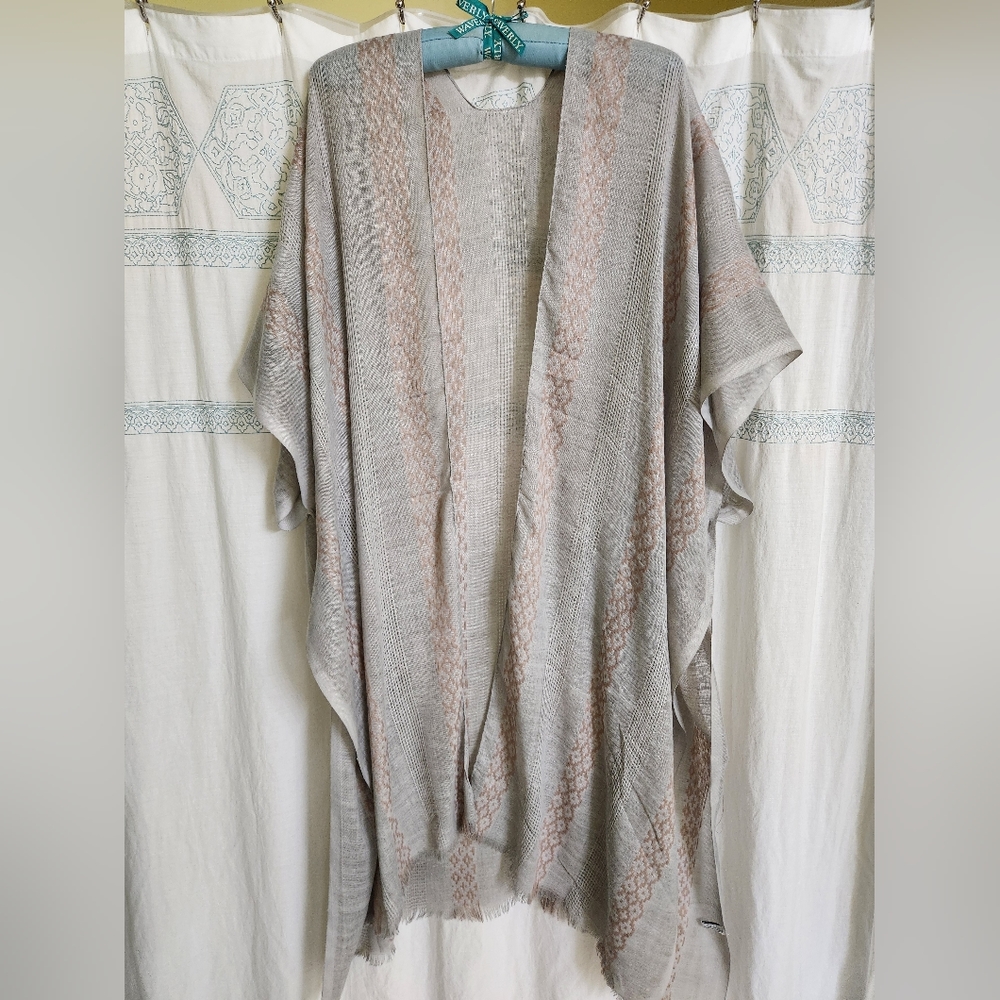 NWOT Boutique kimono